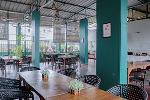 Indian cuisine - Hotel Vellara (Bengaluru)
