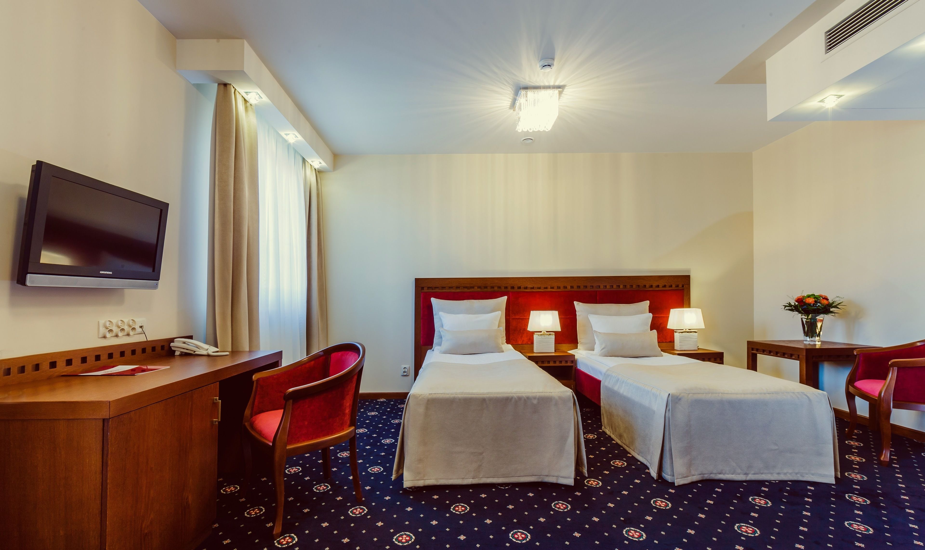 deluxe double or twin room | premium bedding, desk, soundproofing, iron/ironing board