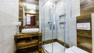 Family Studio | Bathroom