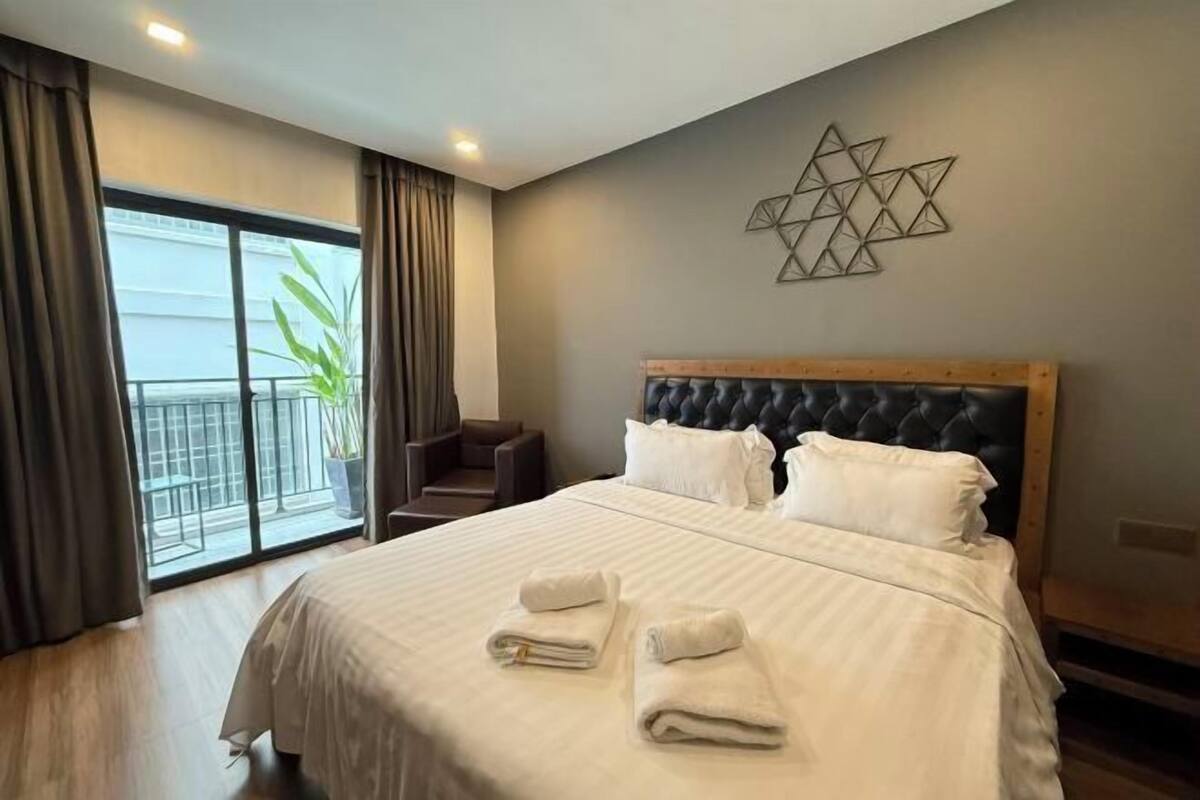 1 bedroom, pillow-top beds, in-room safe, desk