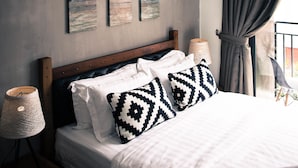 Deluxe Double Room, Balcony | Pillowtop beds, in-room safe, desk, blackout drapes
