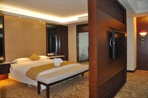 Suíte premium | Frigobar, cofres nos quartos, escrivaninha, cortinas blackout