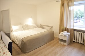 Basic Room | 1 bedroom, blackout curtains, iron/ironing board, free WiFi - Kutseli Apartments - Tiigi 8 (Tartu)