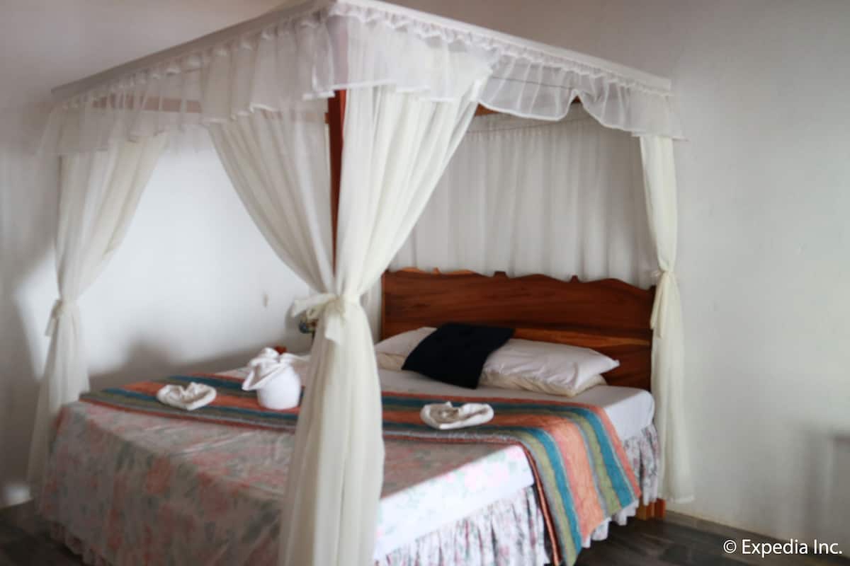 Cottage, Beachfront | Bar mini, peti besi dalam bilik, meja, Wi-fi percuma