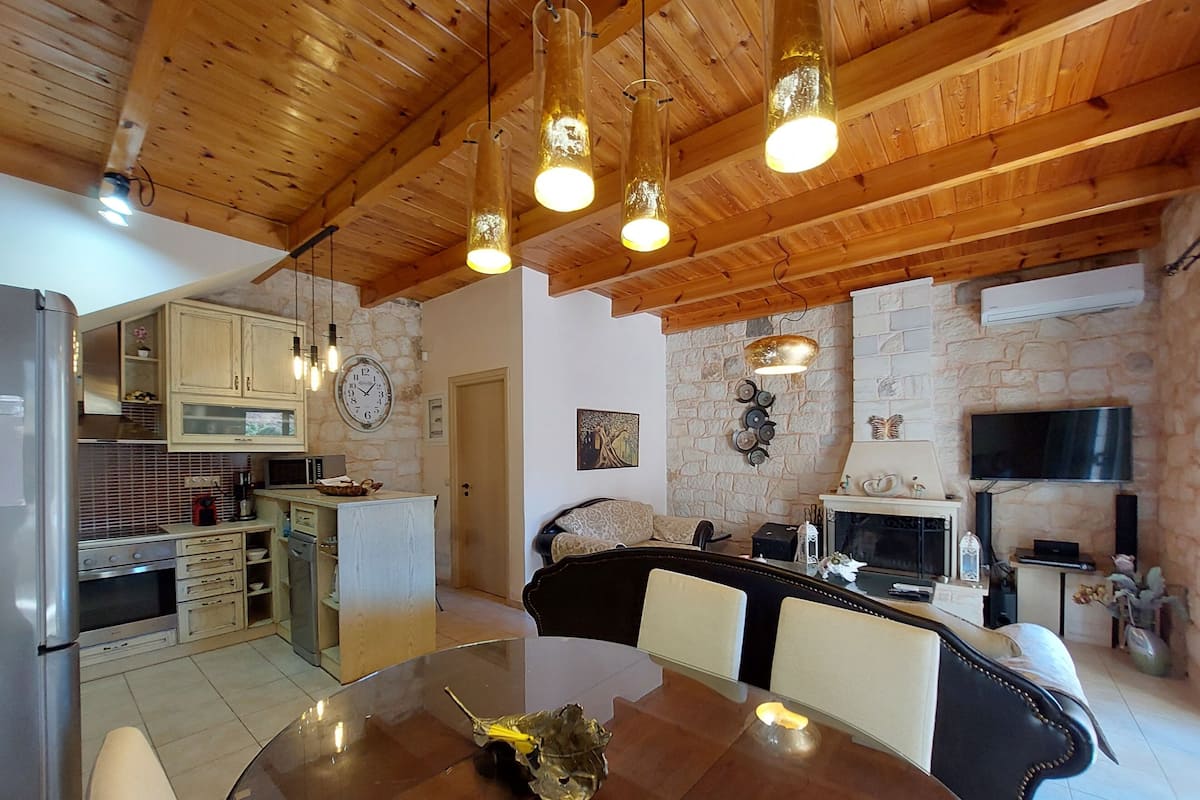 Superior Villa, 2 Bedrooms, Private Pool (Christy) | Living area