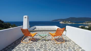 Honeymoon Villa, Fireplace, Sea View | Terrace/patio