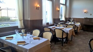 Se sirven almuerzos y cenas