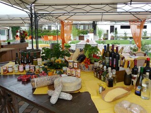 Food court - Gelindo dei Magredi Country Resort (Vivaro)