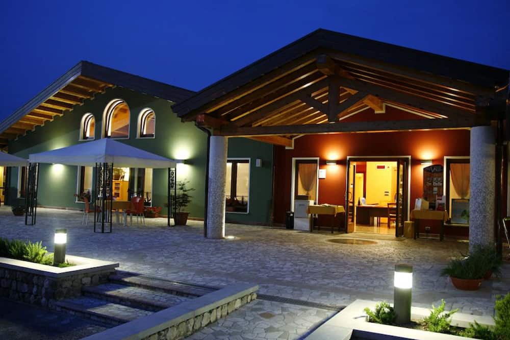 Gelindo dei Magredi Country Resort
