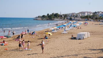 Una playa cerca