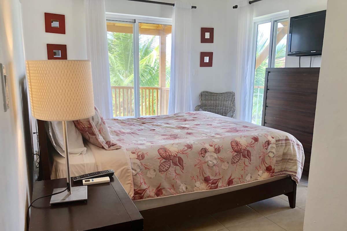 Superior Apartment, 3 Bedrooms, Accessible, Garden View | Desk, laptop workspace, iron/ironing board, WiFi (surcharge)