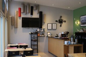 Reception - Kast Guesthouse (Stadarstadur)