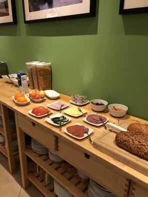 Petit déjeuner buffet compris tous les jours