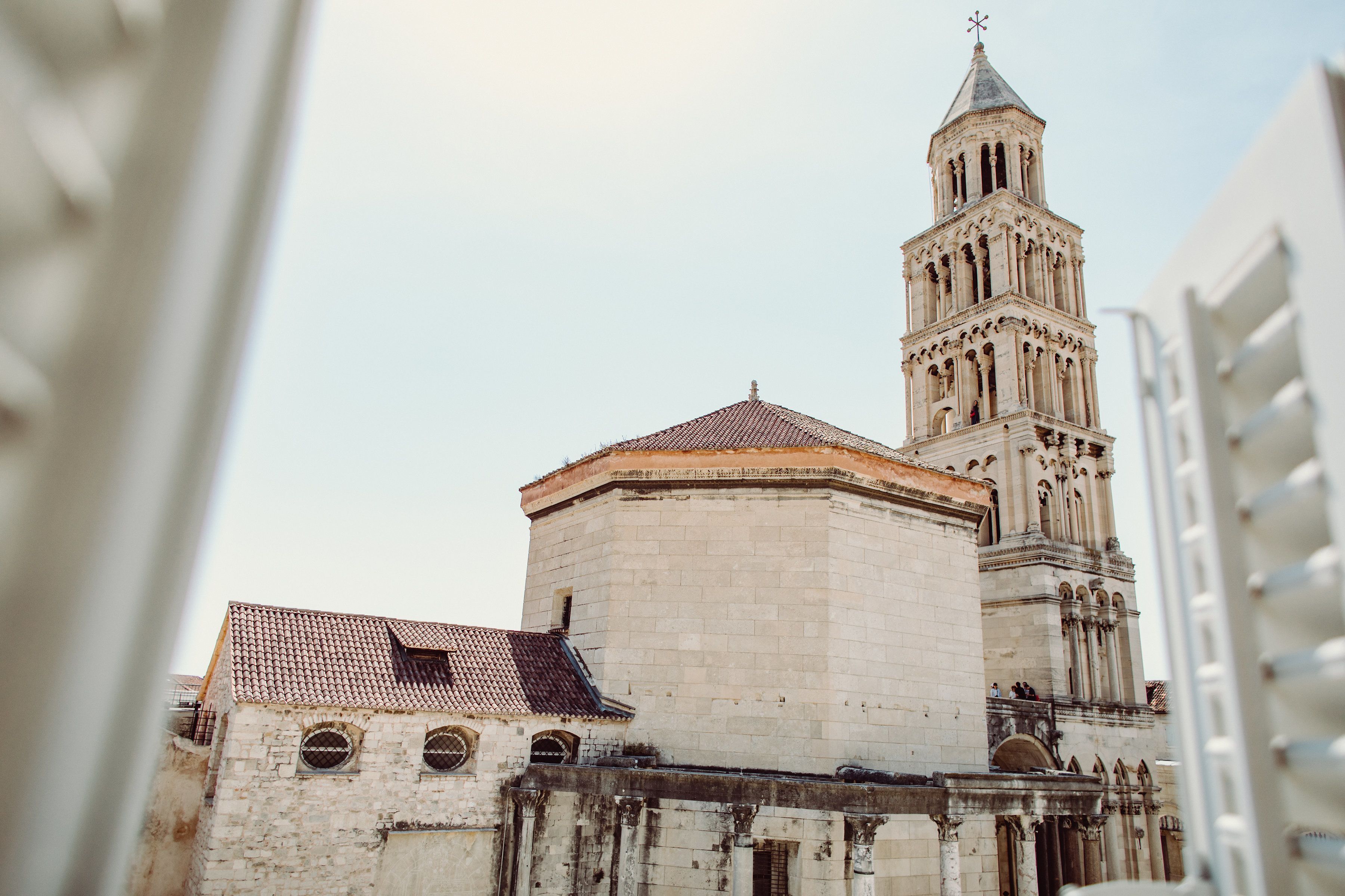 luxury suite augusti- main building | city view