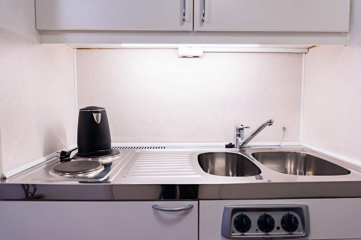 deluxe double room, sauna | private kitchen | fridge, coffee/tea maker, electric kettle, high chair