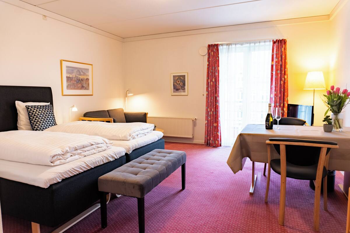 deluxe double room, sauna | 1 bedroom, hypo-allergenic bedding, down duvets, pillow-top beds
