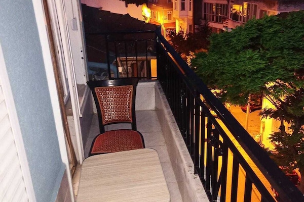 Luxury Apartment, 3 Bedrooms, Non Smoking, City View | Living area | 80-cm LCD TV with cable channels, TV, printers