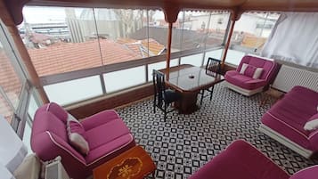 Panorama-Zimmer, 1 Schlafzimmer, Terrasse, Meerblick | Terrasse/Patio