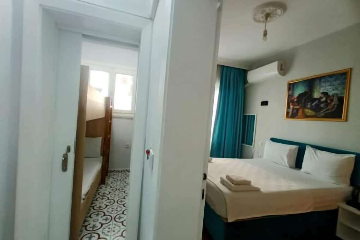 1 habitación, ropa de cama de alta calidad y escritorio