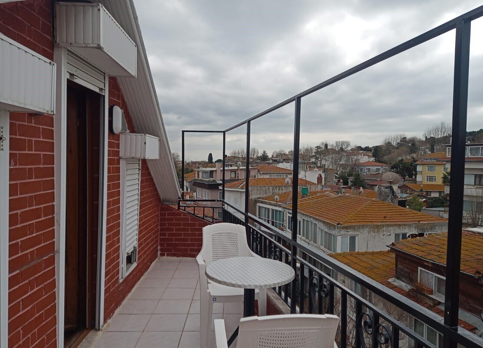 Kamar Panorama, 1 kamar tidur, beranda, pemandangan kota | Area keluarga | Televisi LCD 80-cm dengan saluran TV kabel, TV, dan printer