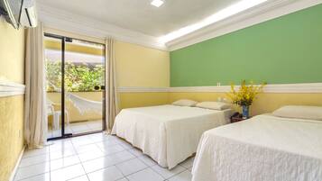 Minibar, cunas gratuitas, camas plegables/adicionales y wifi gratis