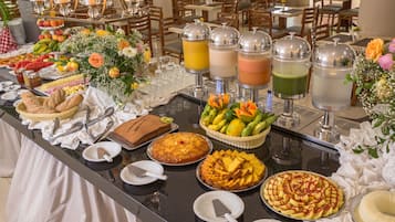 Desayuno buffet incluido todos los días