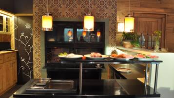 Daily buffet breakfast for a fee
