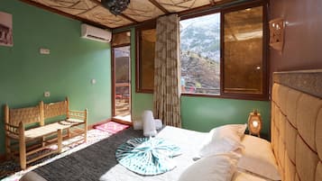 In-room safe, blackout curtains, soundproofing, free WiFi