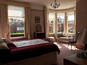 Deluxe Double Room, 1 King Bed, Private Bathroom, Sea View - Cheriton Lodge (Burnham-on-Sea)