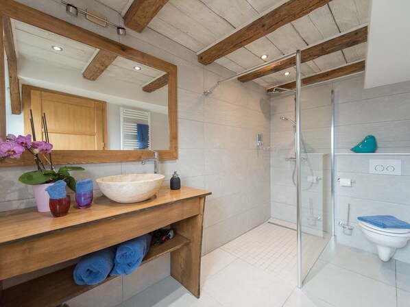 Chambre Double, salle de bains attenante (Cardamone) | Salle de bain