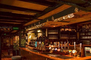 Bar (en el alojamiento)