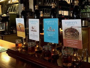 Bar (on property) - The Rose & Crown (Etchingham)