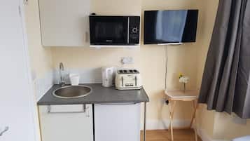Phòng đôi Premium, có phòng tắm riêng (Room 1) | Bếp riêng