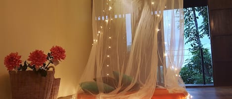 Grand Single Room, 1 Bedroom | Blackout drapes, rollaway beds, free WiFi