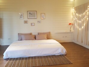 Centro de negocios en la habitación