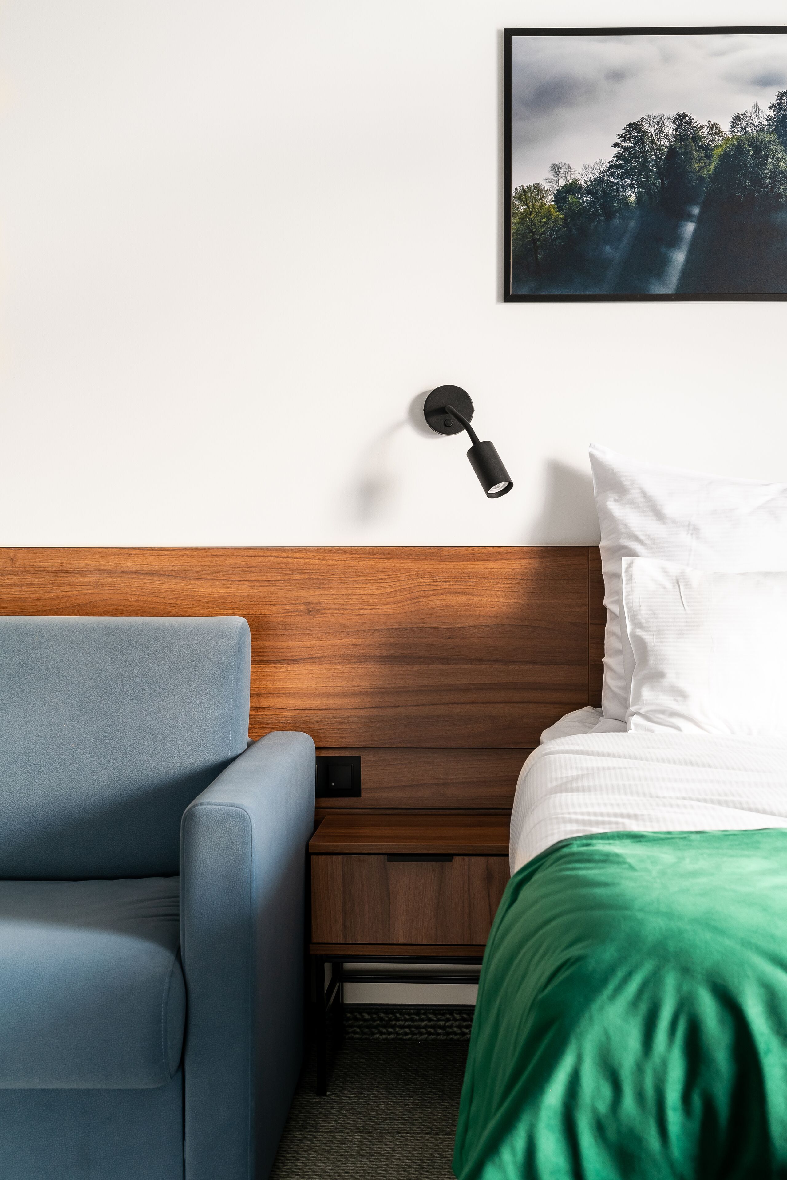 triple room | in-room safe, desk, iron/ironing board, free wifi