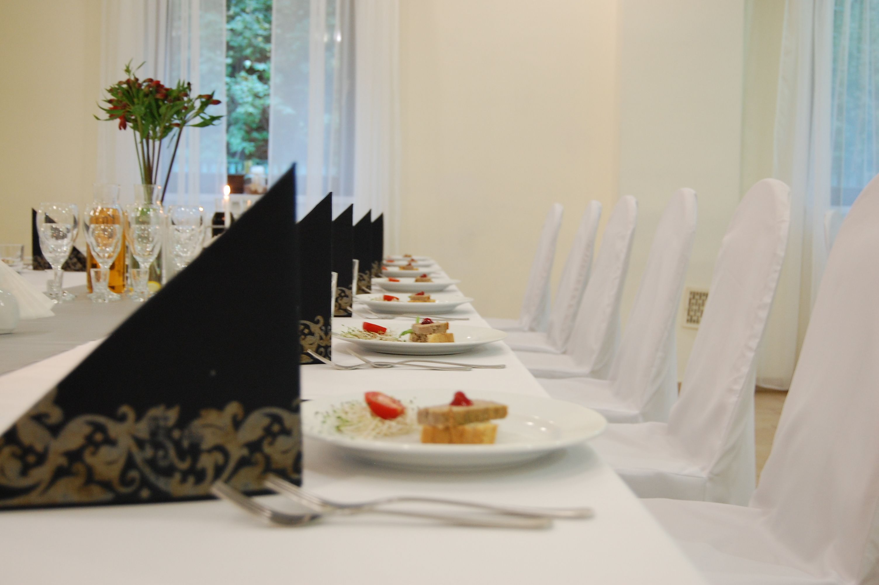 lunch and dinner served, polish cuisine