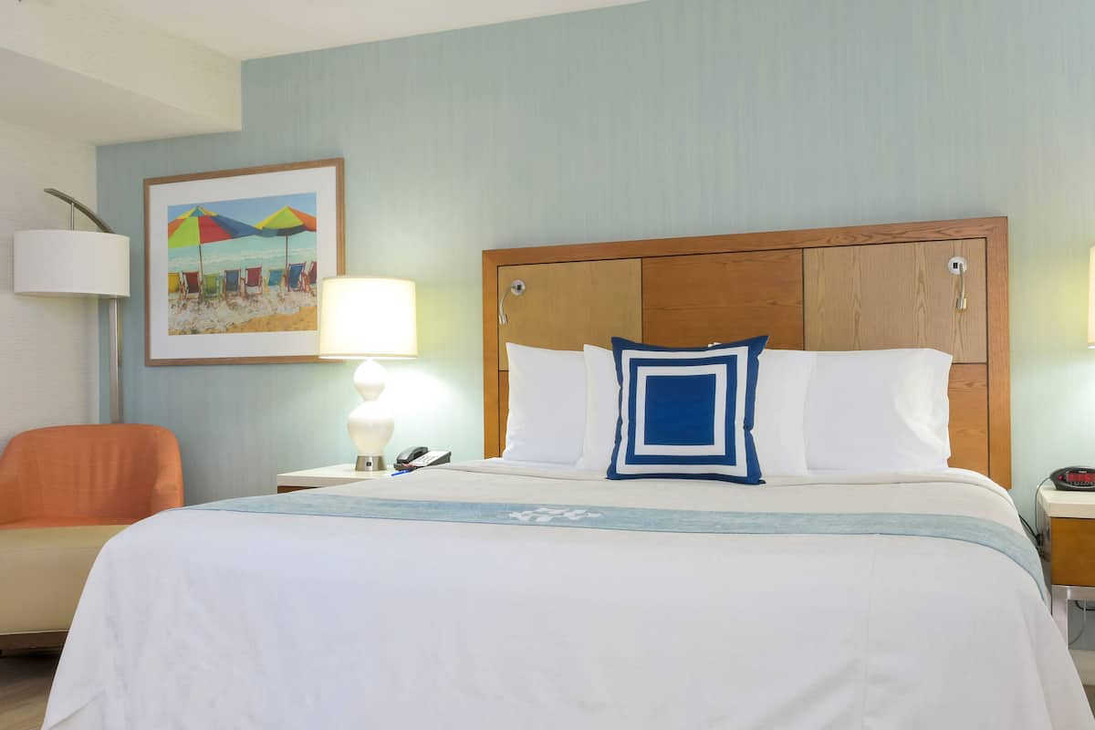 Pillowtop beds, in-room safe, desk, laptop workspace