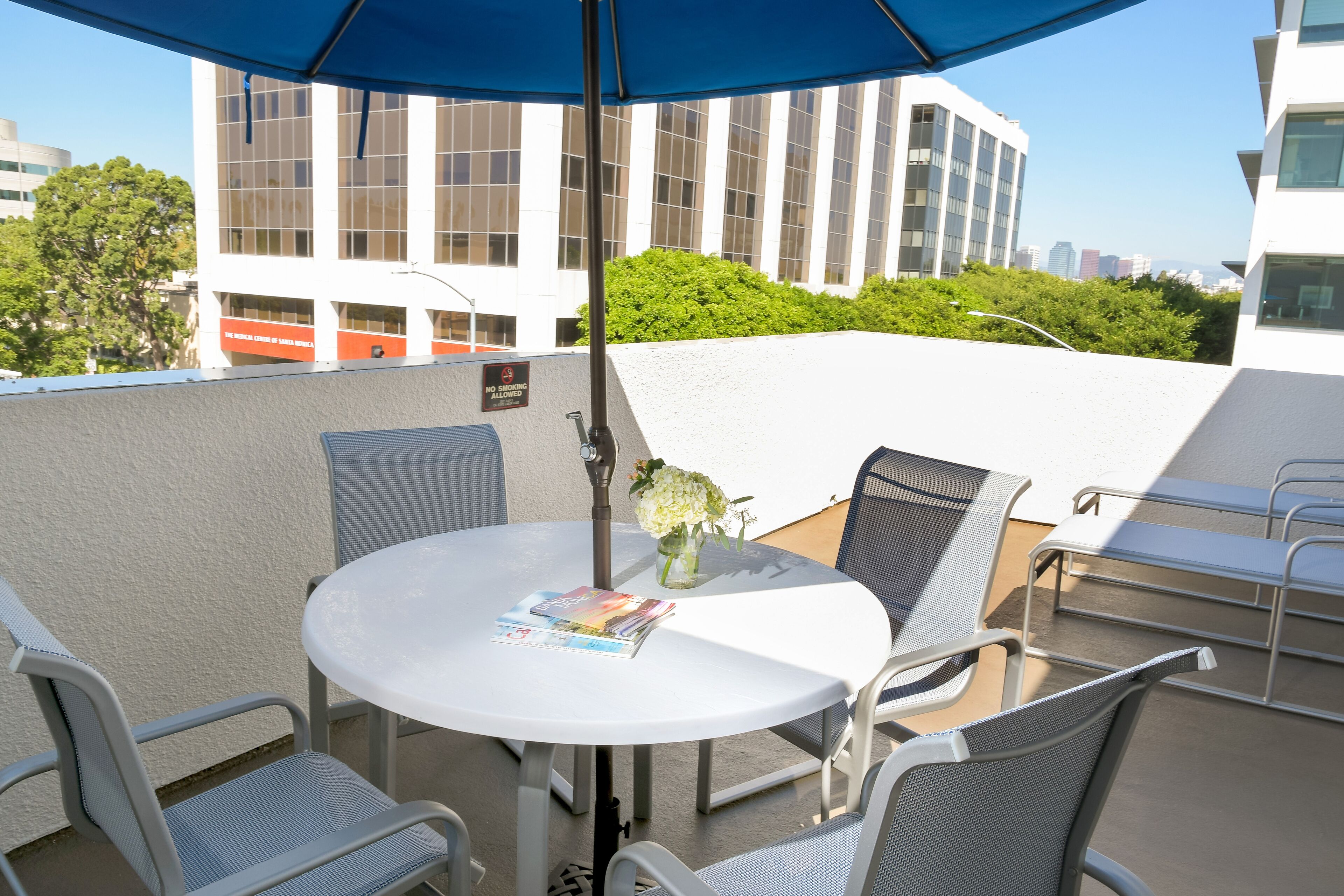 Photo - Gateway Hotel Santa Monica