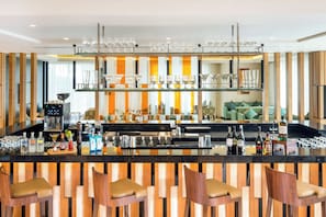 DĂźner et souper servis sur place