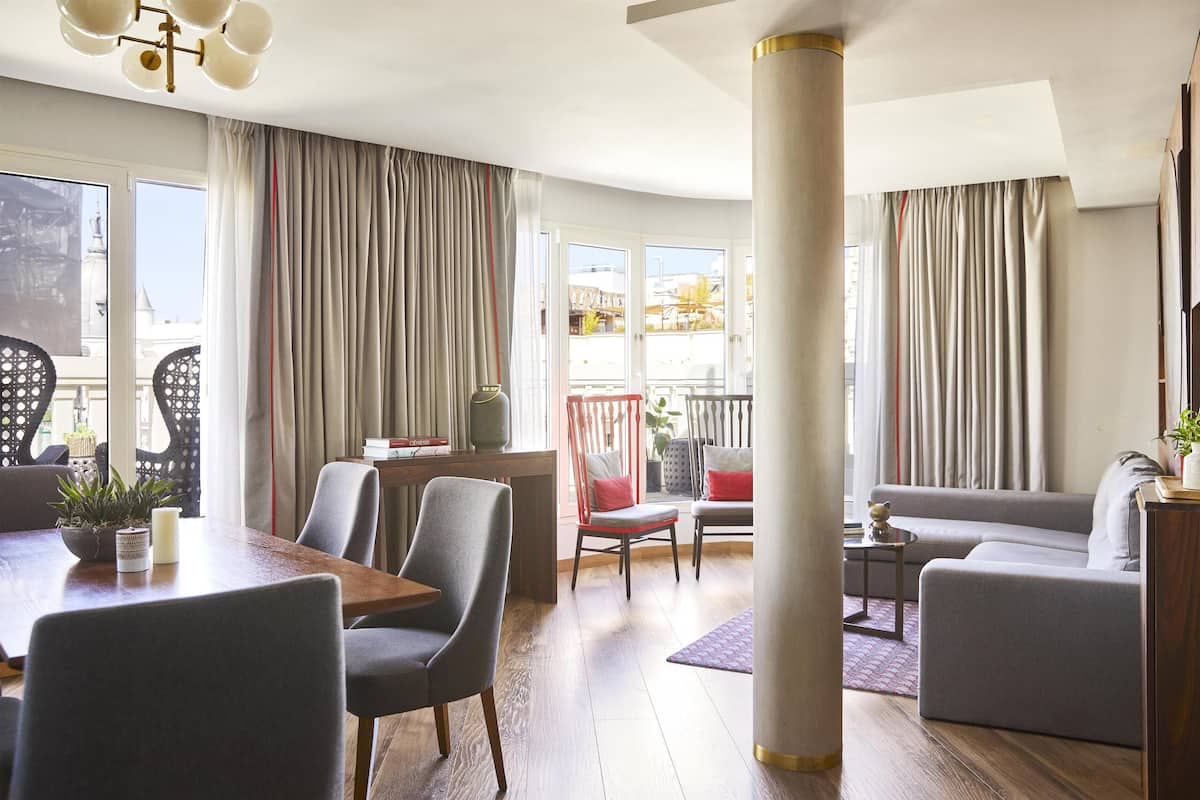 Suite (Gran Via) | Premium bedding, minibar, in-room safe, desk