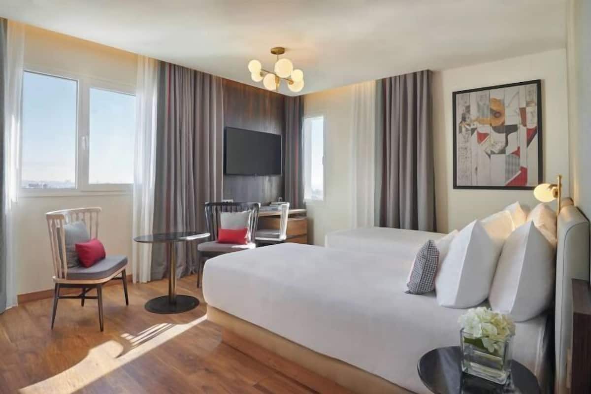 Premium bedding, minibar, in-room safe, desk