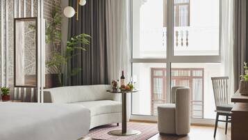 Premium bedding, minibar, in-room safe, desk