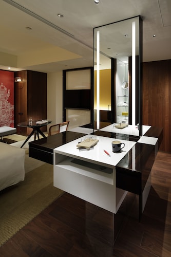 客室内のダイニングエリア