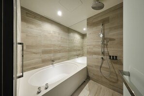 Suite, 1 King Bed | Bathroom - Hyatt Centric Ginza Tokyo (Tokyo)