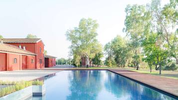 Seasonal outdoor pool