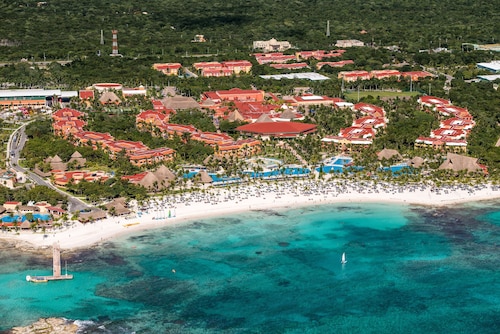 Barcelo Maya Colonial- All Inclusive