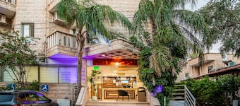 Aviv Holiday Flat