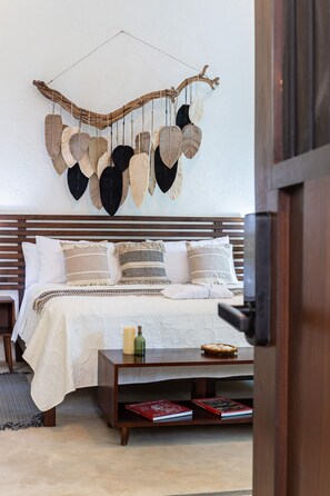Literie de qualité supérieure, surmatelas, minibar