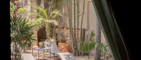 Premium bedding, pillowtop beds, minibar, in-room safe